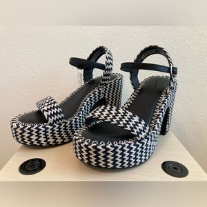Stylish Black and Ivory Platform Sandals